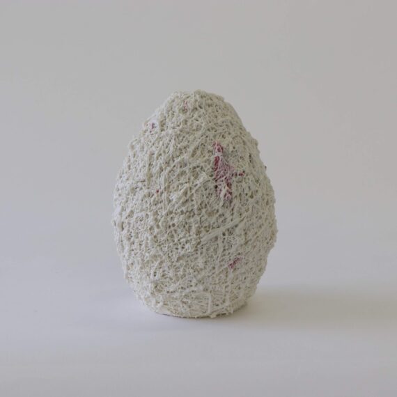 Hiraoka-Junpei-ceramica-decorazione-a-ingobbio-2019-25-x-18-x-18-cm-ESH-Gallery